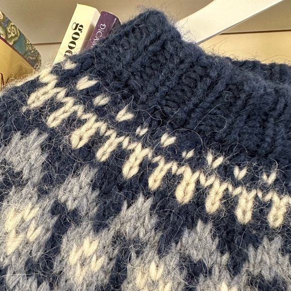 Icelandic Sweater HandKnit.  Size L - Picture 3 of 7